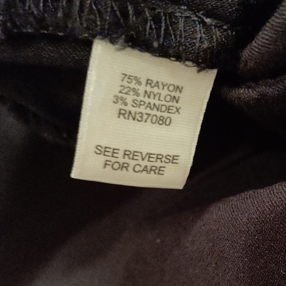 Cato Women's Capri's Size 4 - Picture 3 of 5